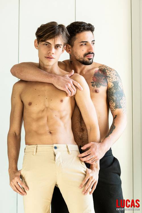 Roque Rems, Austin Ponce | Gay Underwear Fetish - Gay Movies - Lucas Entertainment