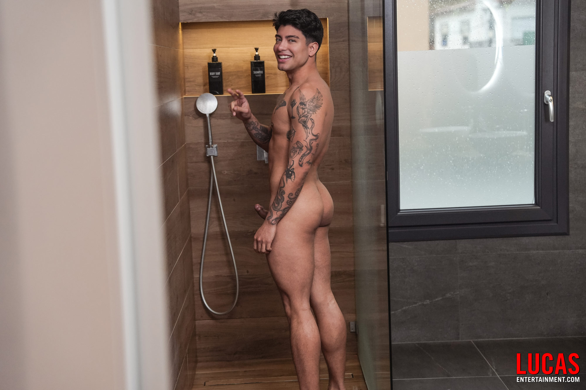 Alexandro Cabrera Tops Alessandro Lee